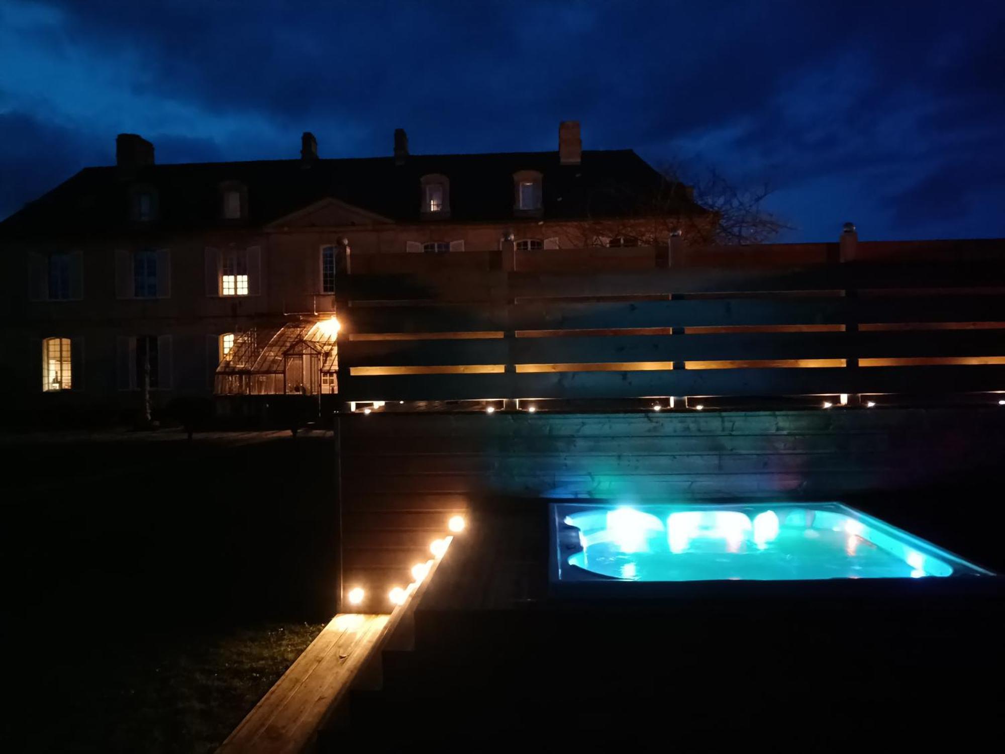 Bed & Breakfast Chateau Les Cedres Bretteville-l'Orgueilleuse Exterior photo
