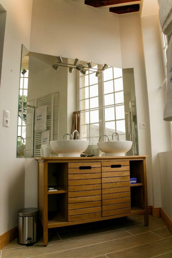 Bed & Breakfast Chateau Les Cedres Bretteville-l'Orgueilleuse Exterior photo