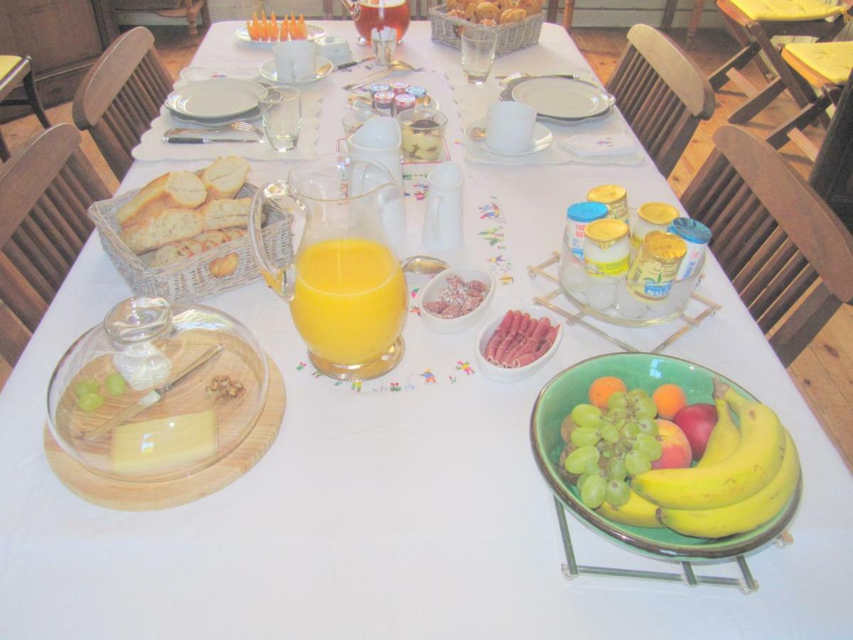 Bed & Breakfast Chateau Les Cedres Bretteville-l'Orgueilleuse Exterior photo